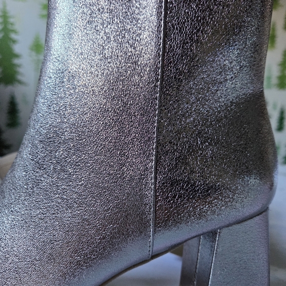 Worthington Bannow Flared Heel Booties - Picture 4 of 11